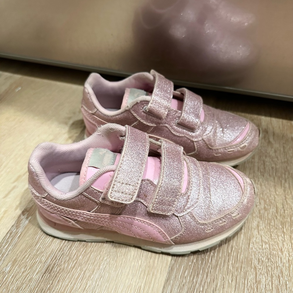 Pink puma sneakers sparkles size 12.5
